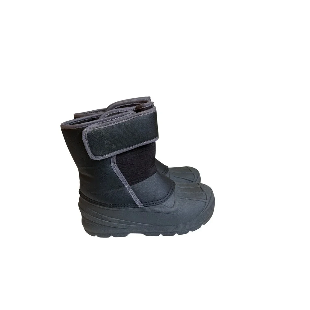 Cat & Jack Kids Black Grey Thermolite Insulated Winter Snow Boots Size 2